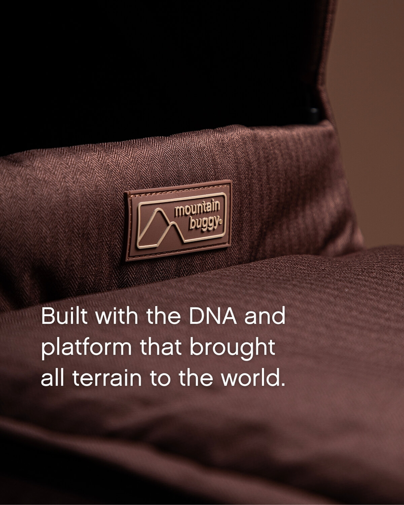 mountain-buggy-carrycot-plus-urban-jungle-Heritage-Mustang-Built-with-the-DNA-and-platform.webp