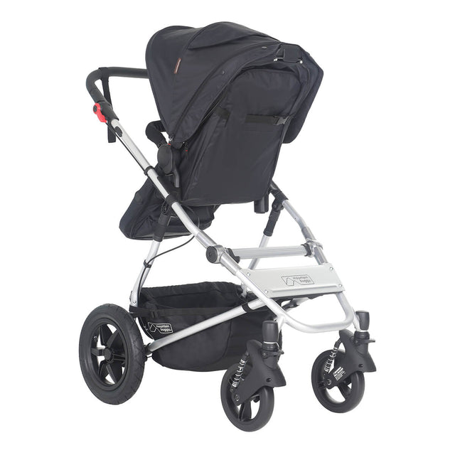 Cosmopolitan™ with free car seat adapter for maxi cosi style connections