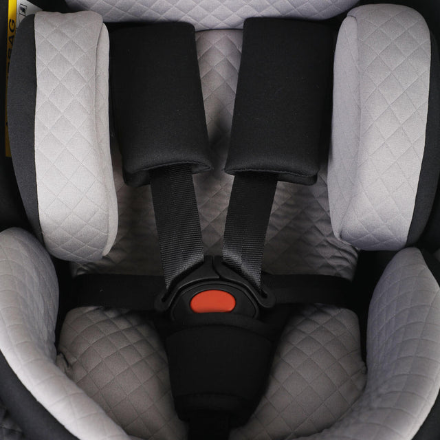 Mountain Buggy protect i-size infant car seat close up of five point safety harness