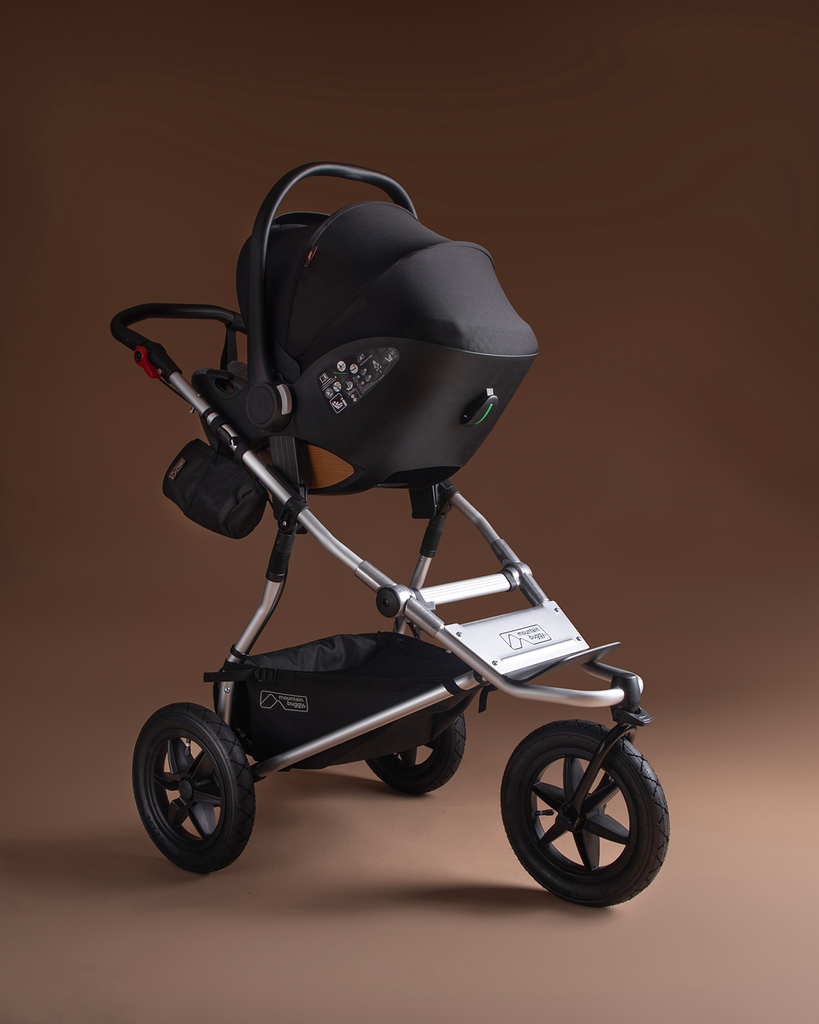 mountain-buggy-nest-carseat-detail-on-UJ.webp