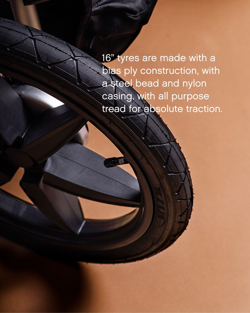 mountain-buggy-terrain-buggy-Heritage-Quartz-16--Tyres.webp